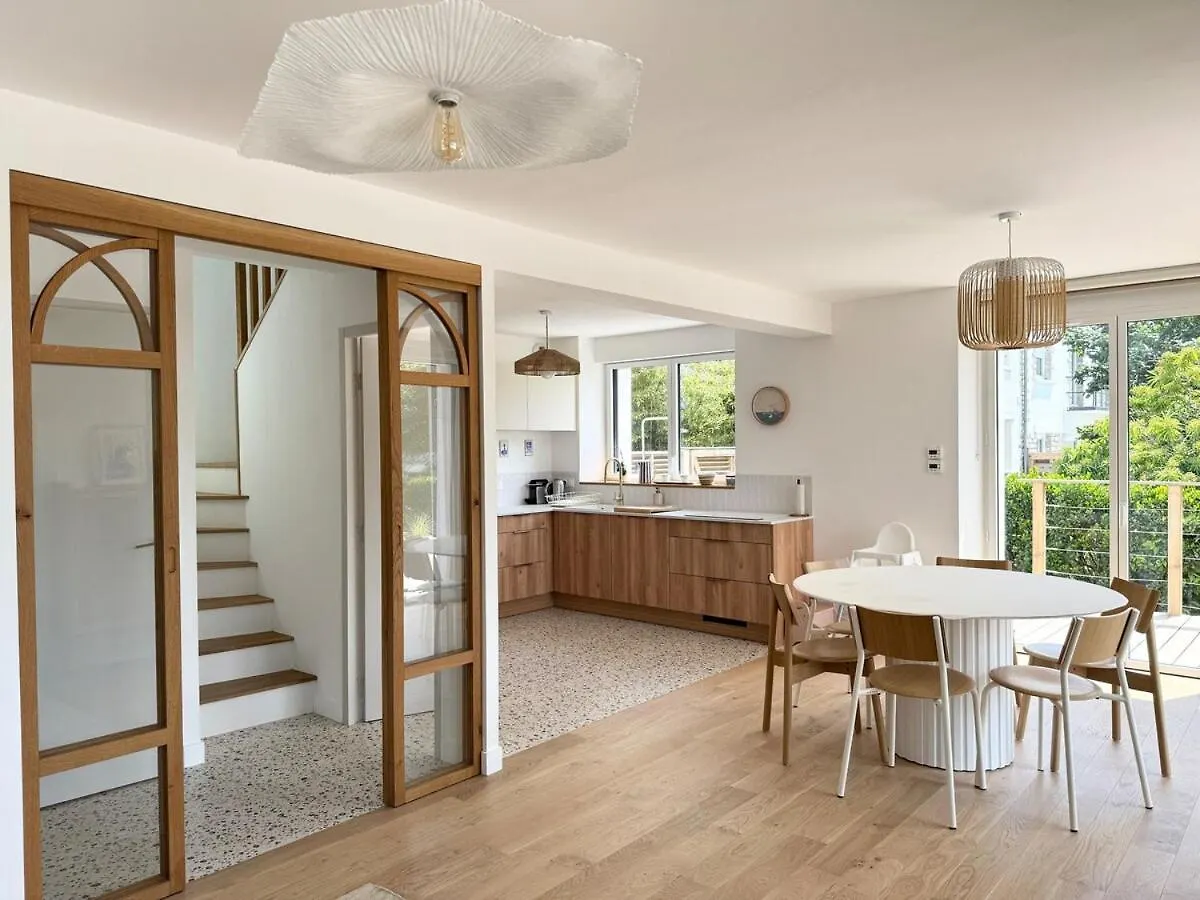 Maison Renovee, Sainte Marine A 100 M De La Plage Combrit 0*,  Fransa